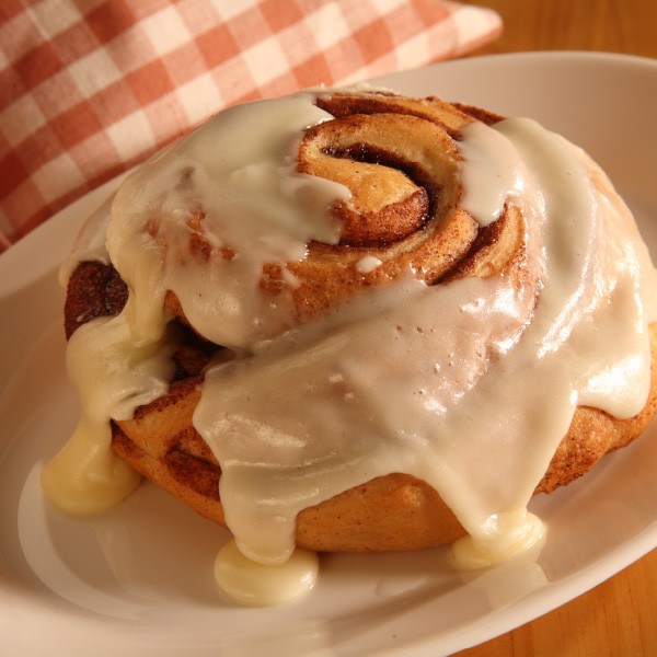 These aren't the run of the mill cinnamon rolls you may find at the grocery store bakery or from a can. Tender and full of butter and cinnamon, these homemade rolls will melt in your mouth. Choose Caramel or Vanilla icing. Rolls will ship un-iced for easier transit. Icing comes separately in containers for you to frost as you wish. Baked and shipped from Ohio's Amish Country. 

Available in two sizes -

    16oz, 3-pack
    35oz, 6-pack