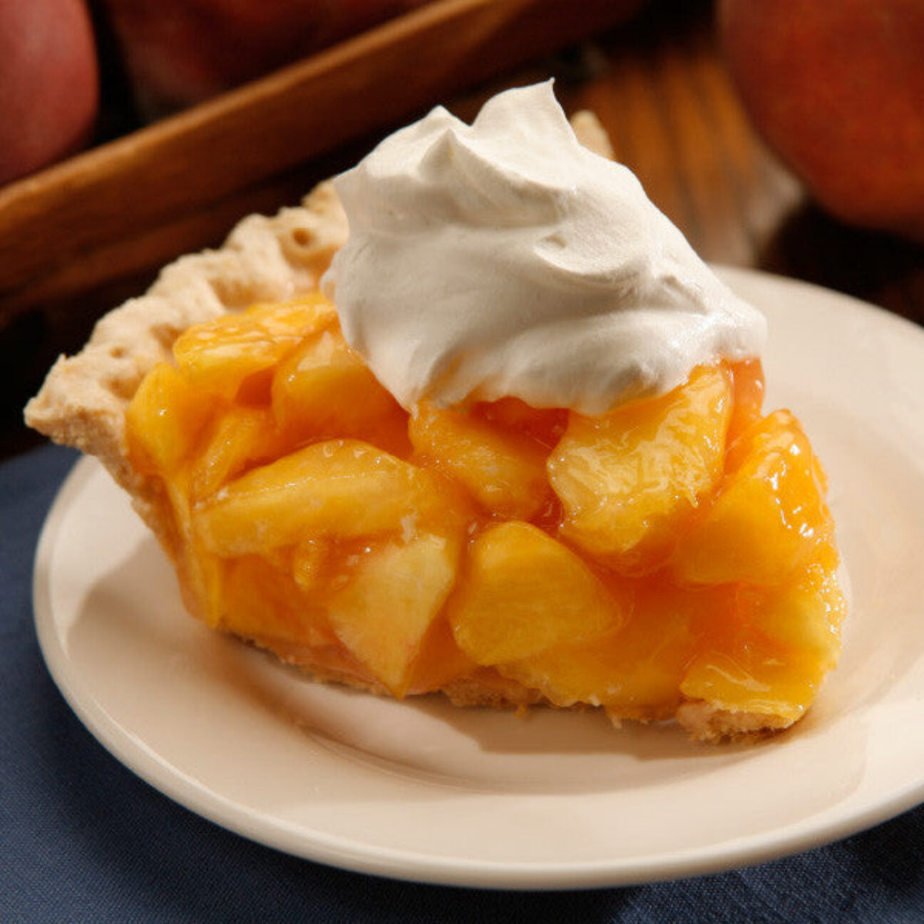 The Taste of the Summer...all wrapped up in one refreshingly delicious pie. One of our most popular pies, this is the same fresh peach pie as we serve in our Der Dutchman, Dutch Valley, Dutch Kitchen and Berlin Farmstead restaurants. It features fresh uncooked peaches sliced into our own homemade peach glaze. Whenever possible, we use juiciest fresh-picked local Ohio peaches for the best flavor. No baking is required!
Kit includes:
One 9